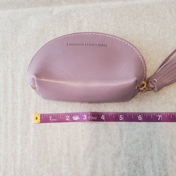 Portland Leather Taco Pouch with Tassel - Picture 4 of 5